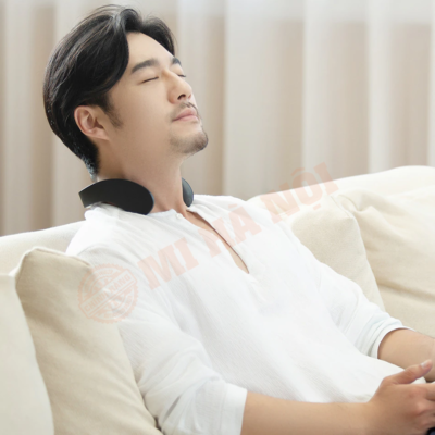 Máy massage cổ Xiaomi Jeeback G5 với nhiều chức năng massage, giúp giảm căng thẳng mệt mỏi