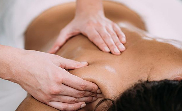 cách massage cổ vai gáy