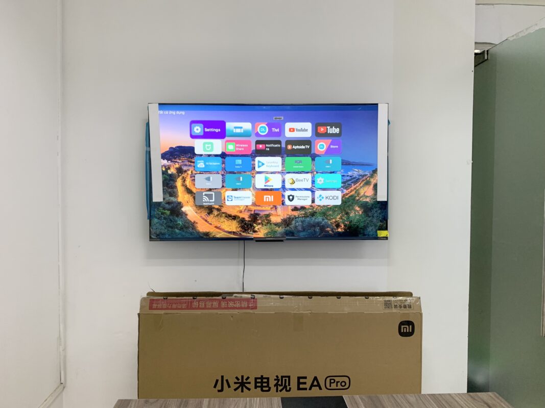 Tivi Xiaomi EA Pro 55 inch được lắp đặt tại nhà khách