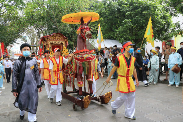 Lễ hội Đình Bảng (12 – 16/03) – Bắc Ninh 