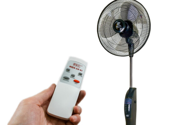 quạt không nhận điều khiển từ xa