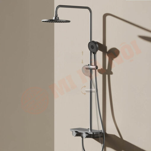 Thiết kế đầu phun và vòi sen cầm tay linh hoạt, điều chỉnh được cả độ cao và góc độ