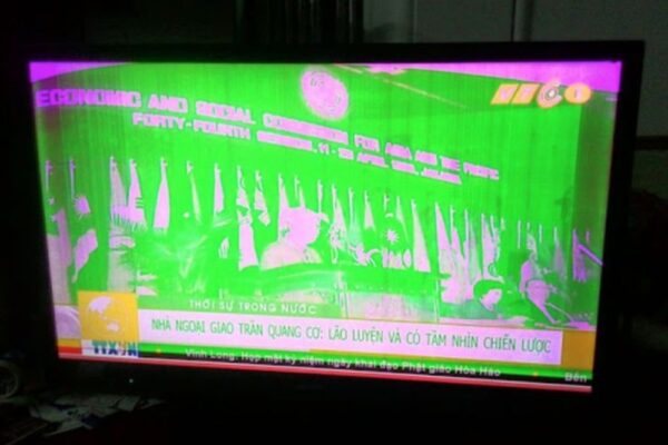 Hiện tượng tivi bị nhiễm từ